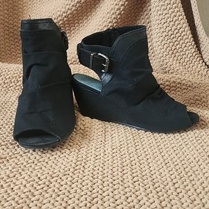 Blowfish open toe open heal sandle